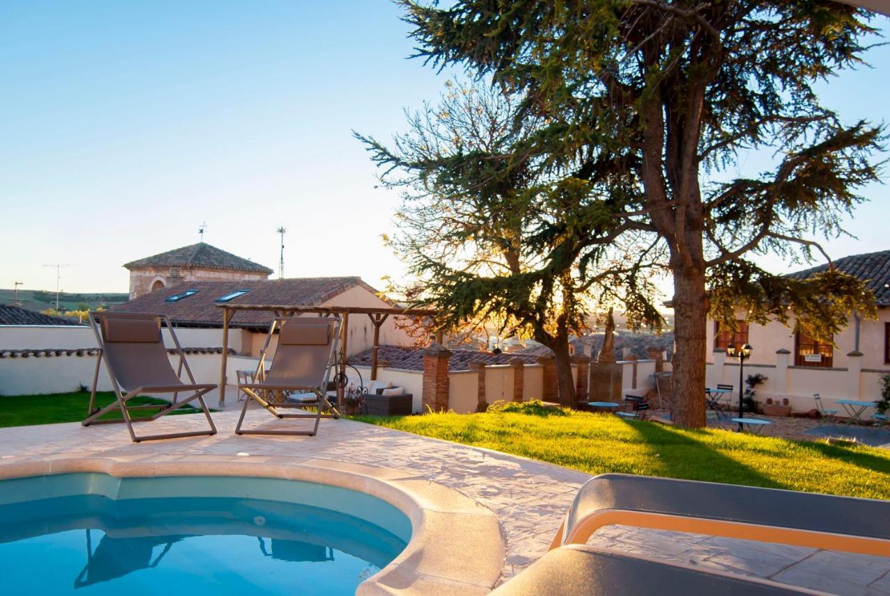 Deluxe Double Room Bath,1181809465:JPEG