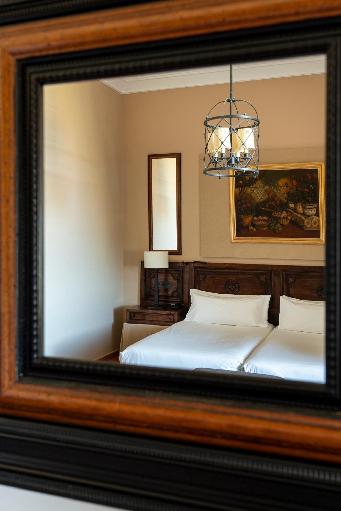 Standard Double Room,1554166216:JPEG
